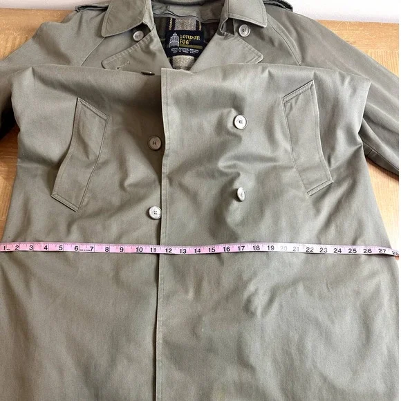LONDON FOG DOUBLE BREASTED TRENCH COAT VINTAGE KHAKI WOMENS LONG COAT SIZE 14 - Picture 12 of 14